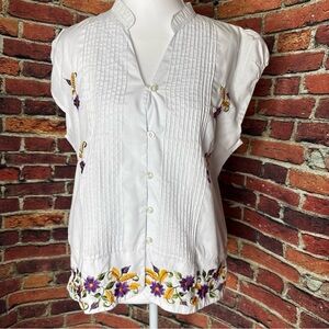 Embroidered White Sleeveless Top